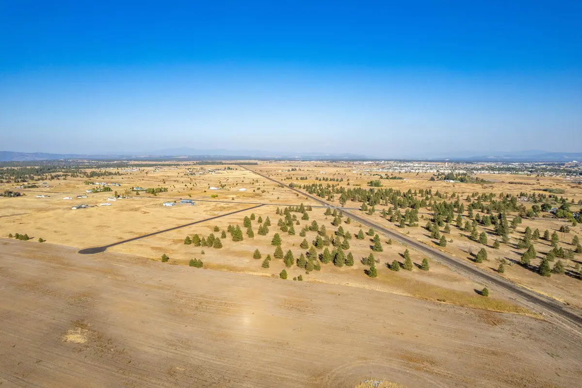 1119 S Dover Rd, Medical Lake, WA 99022