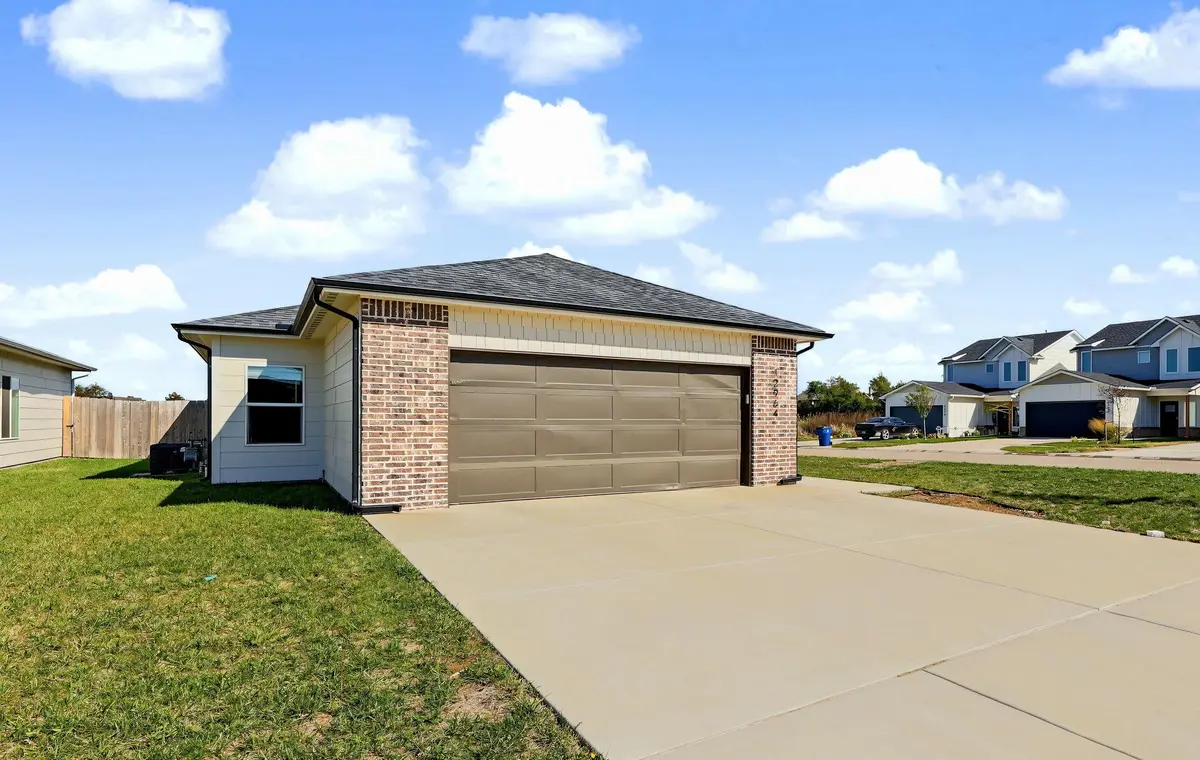 12964 E Willowgreen St., Wichita, KS 67230