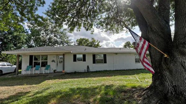 939 Pine DR, Caldwell, TX 77836