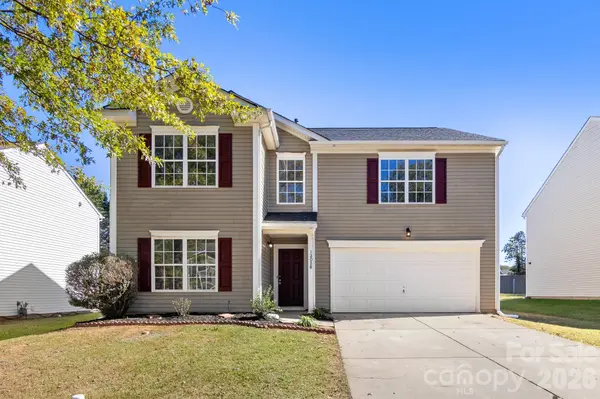 12028 Red Leaf DR, Charlotte, NC 28215