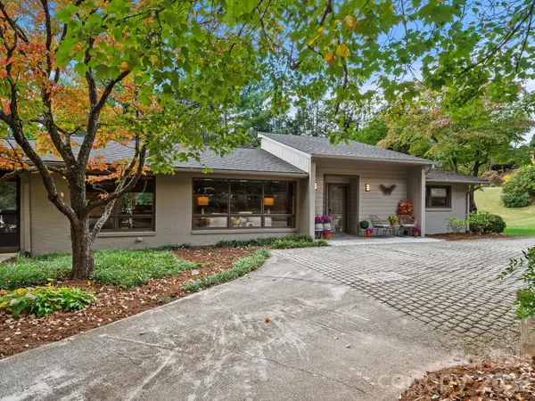 160 Stratford RD, Asheville, NC 28804