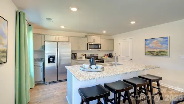 200 Wildbrook DR, Waynesville, NC 28785