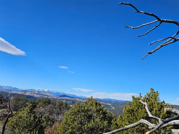 4 McClure Gulch Road, Cotopaxi, CO 81223