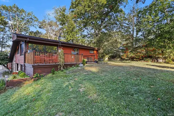 10511 Jefferson RD, Osceola, IN 46561