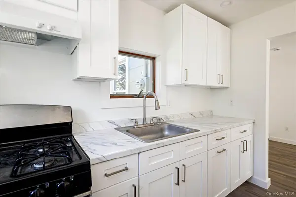 2000 Cox Neck RD, Mattituck, NY 11952