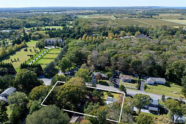 2000 Cox Neck RD, Mattituck, NY 11952