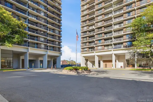 150-38 Union TPKE #11N, Flushing, NY 11367
