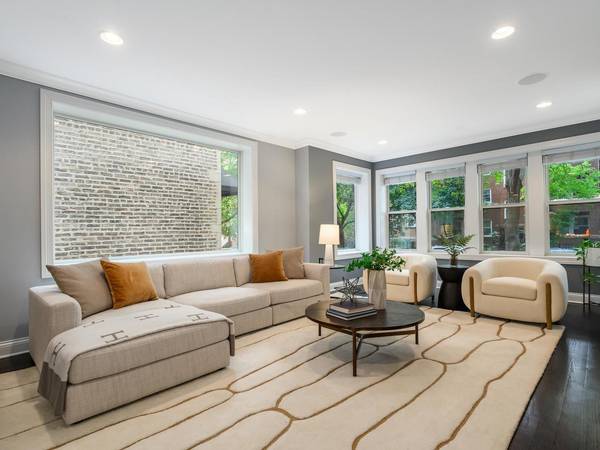 1740 W Catalpa AVE #1E, Chicago, IL 60640
