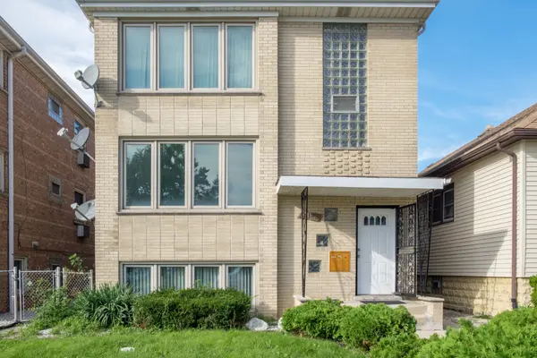 6122 W 55th ST #1, Chicago, IL 60638