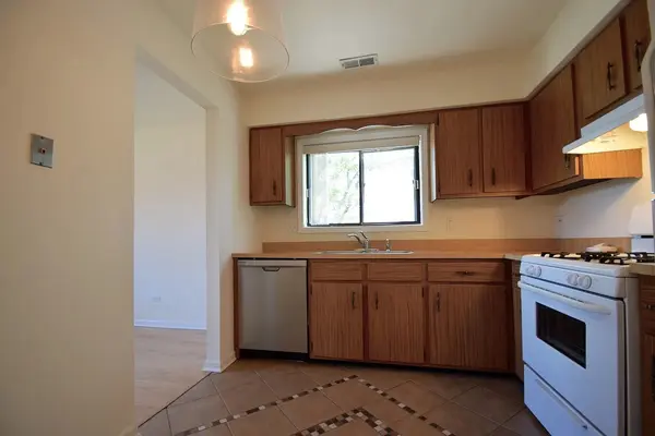 15806 PEGGY LN #6, Oak Forest, IL 60452