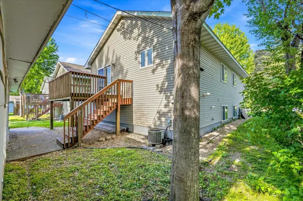 1077 26th AVE SE, Minneapolis, MN 55414