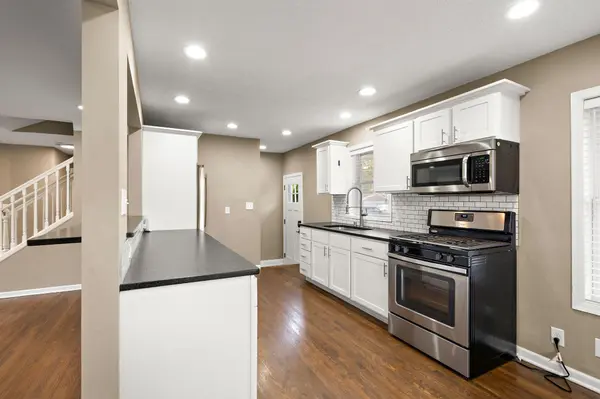 1474 Hampshire AVE S, Saint Louis Park, MN 55426