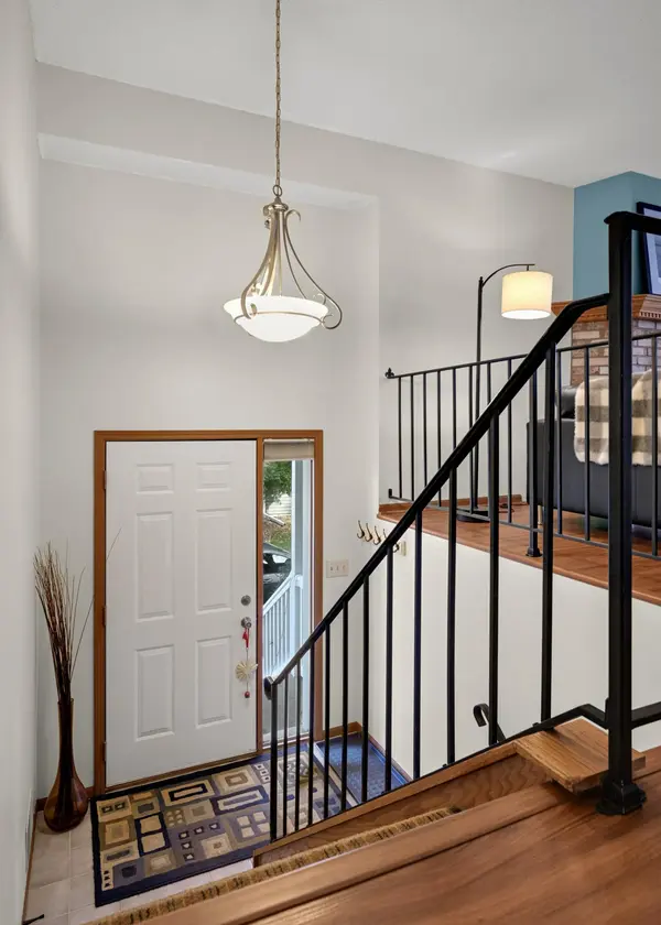 5645 Pompano DR, Minnetonka, MN 55343