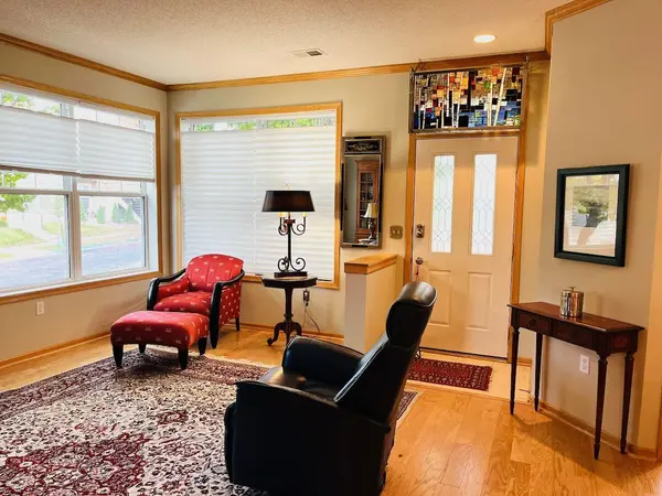 7930 Golden Valley RD #1, Golden Valley, MN 55427