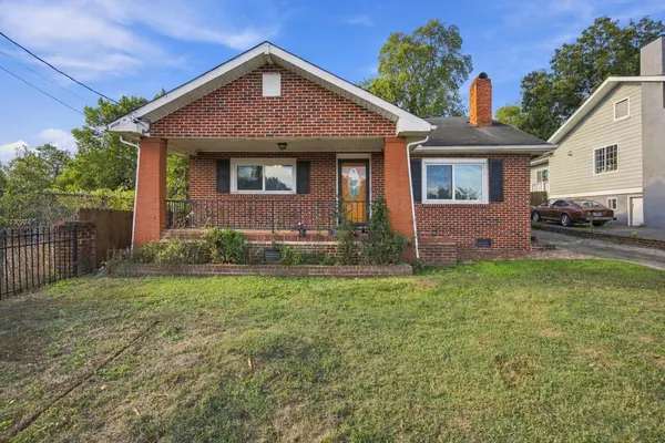 1906 E 4th Street, Chattanooga, TN 37404