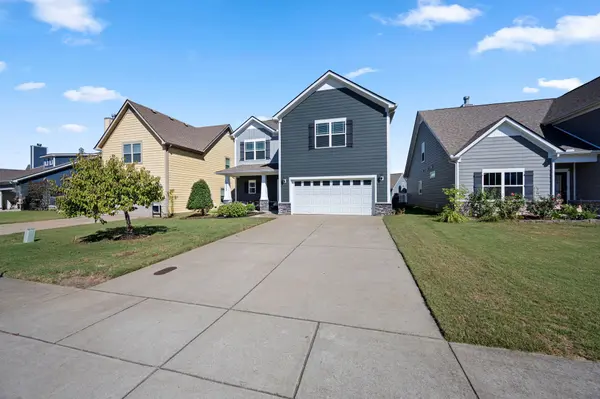 5923 Enclave Dr, Murfreesboro, TN 37128