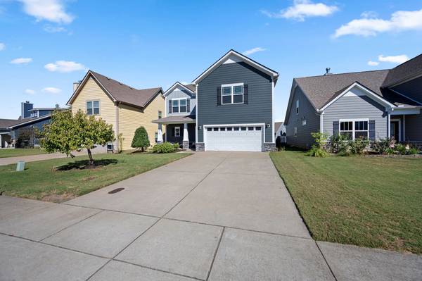 5923 Enclave Dr, Murfreesboro, TN 37128