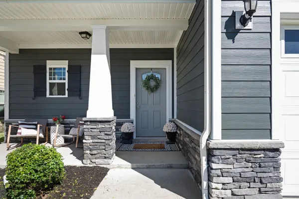 5923 Enclave Dr, Murfreesboro, TN 37128