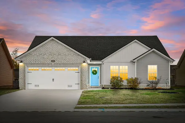1081 Dublin Dr, Clarksville, TN 37042