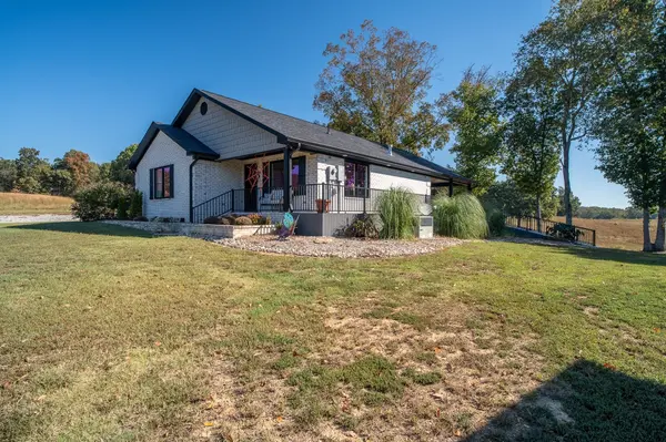 36 Watson Ln, Lawrenceburg, TN 38464