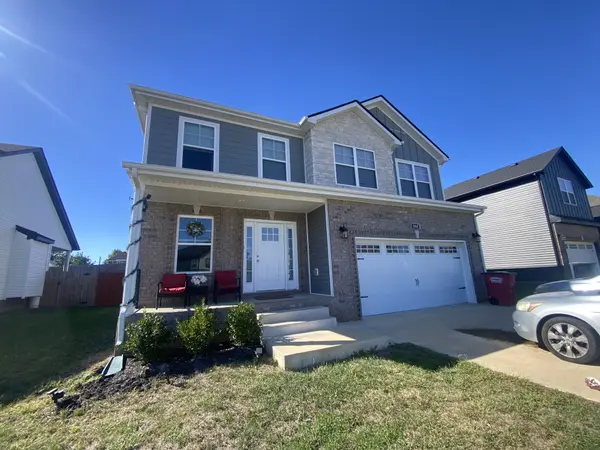 880 Macon Ln, Clarksville, TN 37042