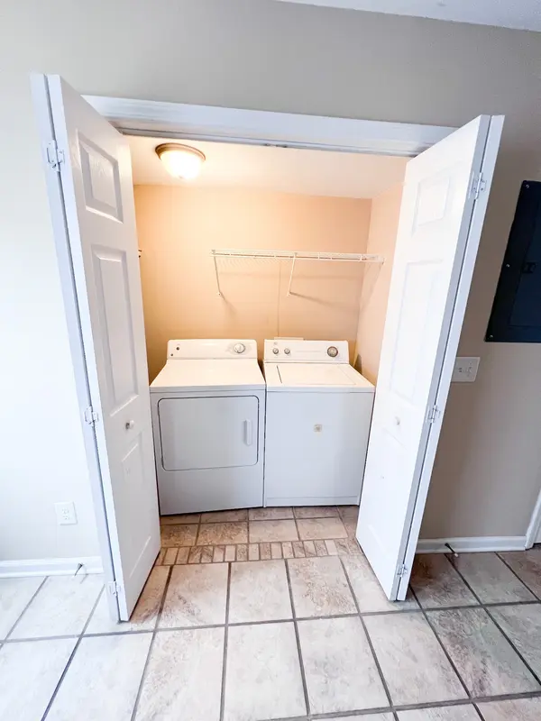 772 Cherrybark Ln #E, Clarksville, TN 37040