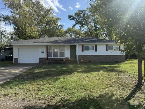 1817 S Minnesota AVE, Joplin, MO 64804