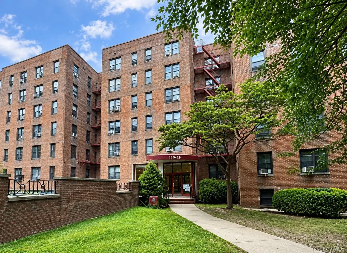 150-29 72 Rd #6K, Flushing, NY 11367