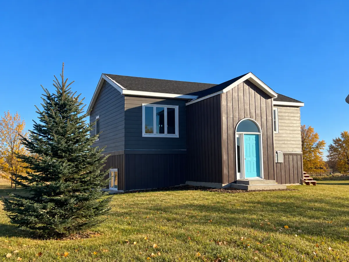 655 Douglas DR, Eden Valley, MN 55329