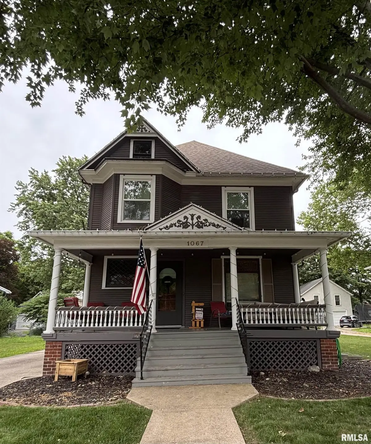 1067 N CHERRY ST, Galesburg, IL 61401