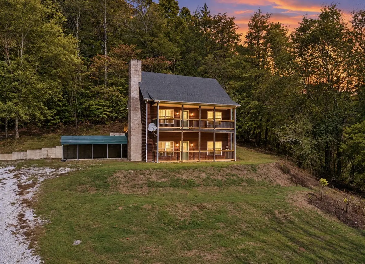 3055 Hurricane Creek Rd, Tullahoma, TN 37388