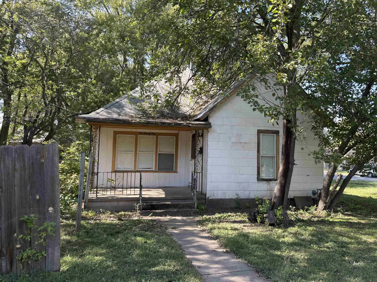 1021 N Poplar, Newton, KS 67114