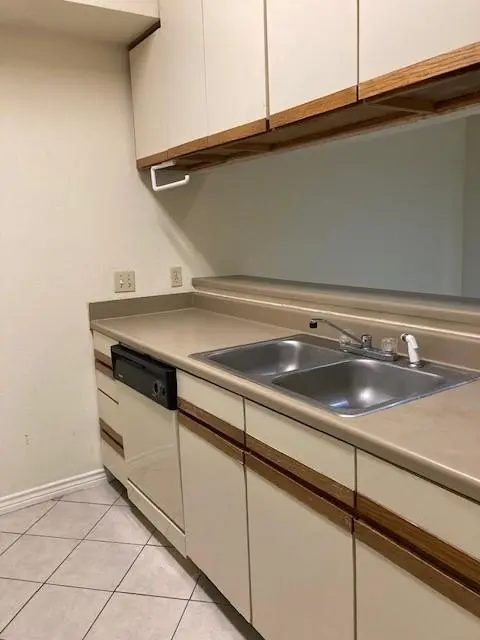 706 W 24th ST #101, Austin, TX 78705