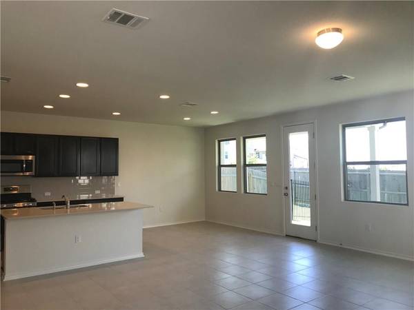 2013 Crimson Rosella TRL, Austin, TX 78728