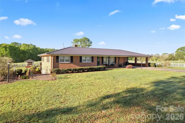 36984 B&C Carter RD, New London, NC 28127