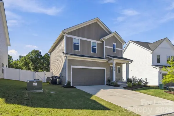 2008 Sadler woods LN, Charlotte, NC 28214