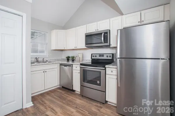 331 Crown Point DR, Salisbury, NC 28146