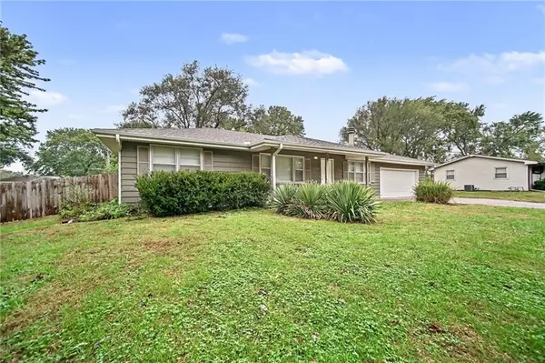 10710 N Grand AVE, Kansas City, MO 64155