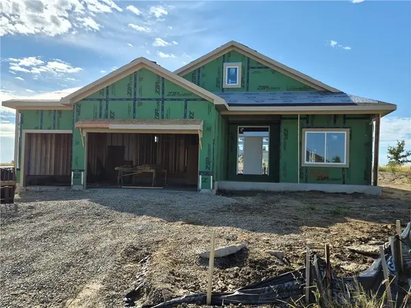 14617 Aspen CIR, Basehor, KS 66007