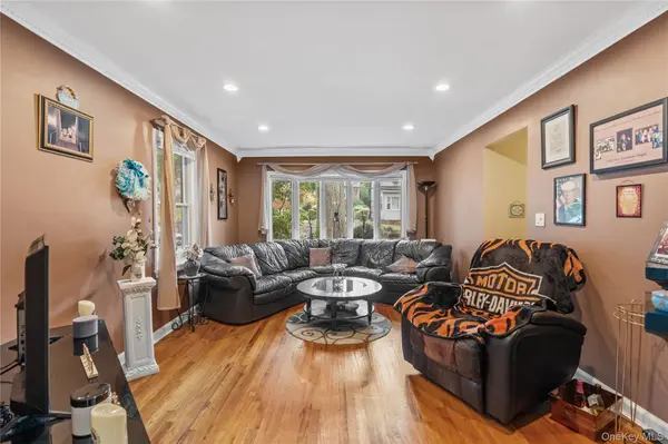 129 Sweetfield CIR, Yonkers, NY 10704