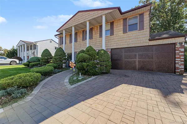 28 Chatham RD, Commack, NY 11725