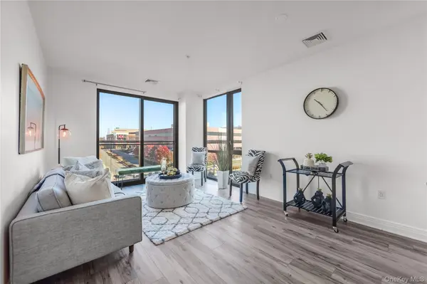 701 Ridge Hill BLVD #8M, Yonkers, NY 10710