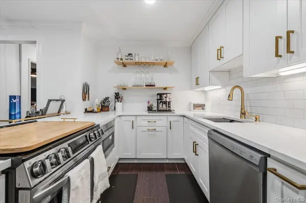 36 Richmond BLVD #1A, Ronkonkoma, NY 11779