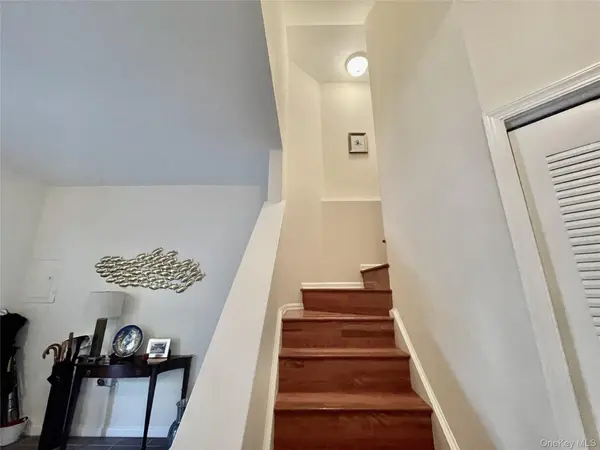 1804 Dorset DR, Tarrytown, NY 10591