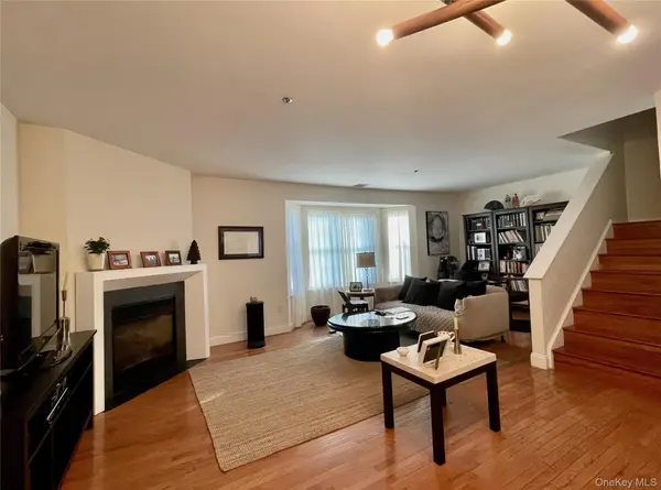 1804 Dorset DR, Tarrytown, NY 10591