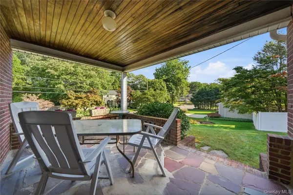 5 Ivy Hill CT, Huntington, NY 11743