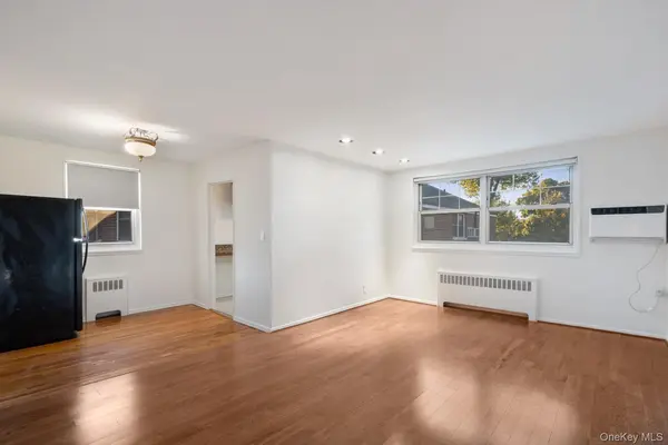 251-16 58th AVE #2, Little Neck, NY 11362