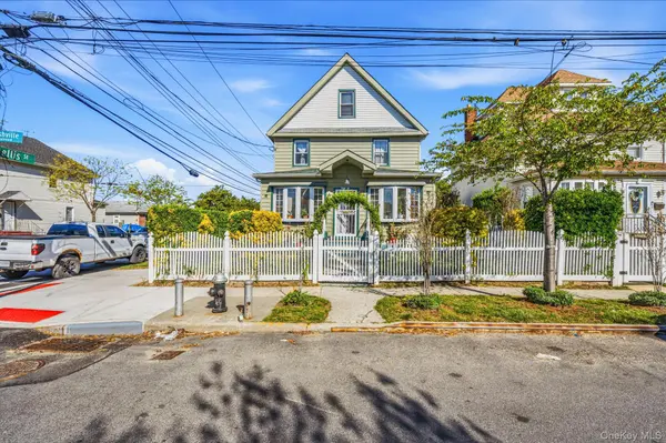 18601 Nashville BLVD, Springfield Gardens, NY 11413