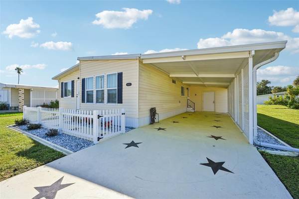 8455 ALBATROSS LN, Englewood, FL 34224