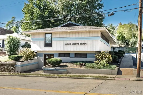 319 N 1st ST, Pacific, MO 63069